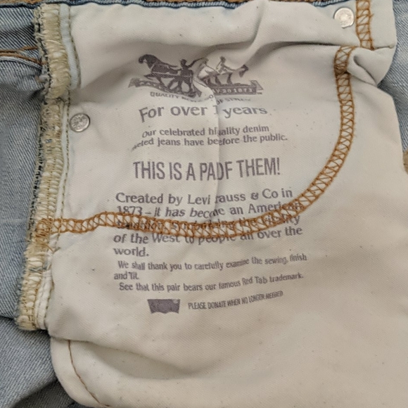 511 Levi Jeans - Picture 4 of 4